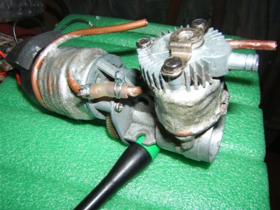 le compresseur avec son refroidissement (Large).JPG (155.69 Kio) Consulté 3967 fois le compresseur avec son serpentin