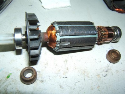 DSCF3234 (Large).JPG (116.1 Kio) Consulté 5071 fois les bagues et les roulements en place