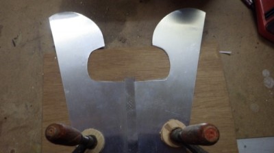 Plaque de renfort pour éviter la soudure "bord à bord"