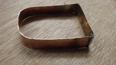 Mise en forme et soudure du pourtour de la calandre