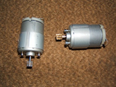 les moteurs viennent d'imprimante transfert du papier