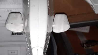 Gouvernes de profondeur a l'avant