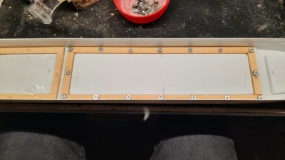 collage en dessous de tappes