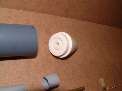 DSCF1608.JPG (260.76 Kio) Consulté 3049 fois Vue du cone arrière et de la rainure de collage pour le tube de guidage PVC