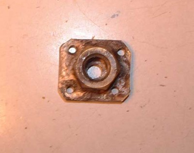 passecoque001.jpg (29.83 Kio) Consulté 3945 fois écrou laiton soudé sur une plaque du même métal