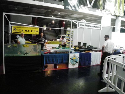 Vue d'ensemble du stand et de notre bel aquarium