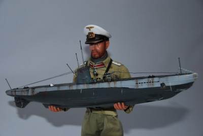 u-bootyp IIB (revell 1/144éme)+ kaleut 1/6éme